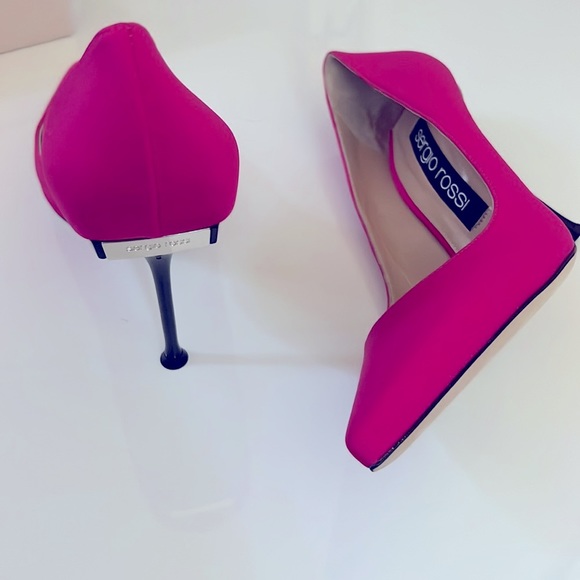 Satin Pink Pumps Sz IT 40.5 - Picture 5 of 16